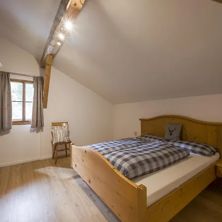 In Hopfgarten Near Bus Tatil Evi *